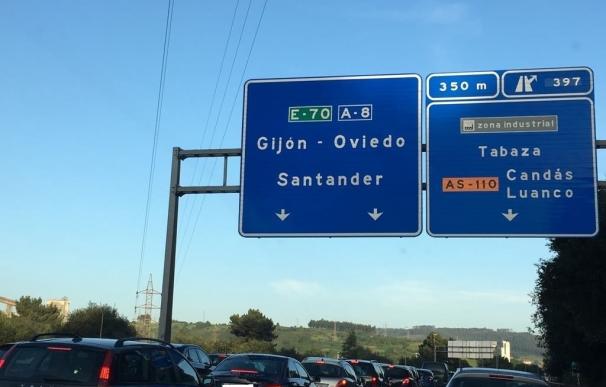 Las carreteras de Madrid, Cataluña y Andalucía registran las principales retenciones al inicio del puente