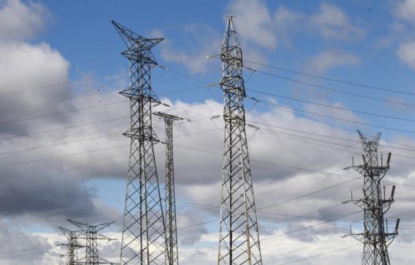 El sistema eléctrico cierra 2015 con un superávit de 469,3 millones