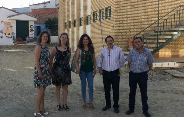 La Junta ejecuta obras en cubiertas y pavimento del colegio Juan Pedro de Alcaudete
