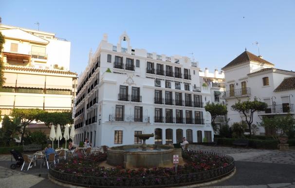 El alcalde de Estepona destaca la inversión de 15 millones para construir el primer hotel en el casco antiguo