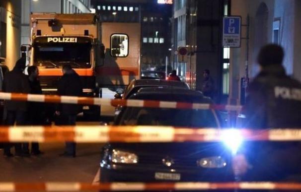 La Policía de Zurich anuncia que el autor del ataque a un centro islámico está muerto