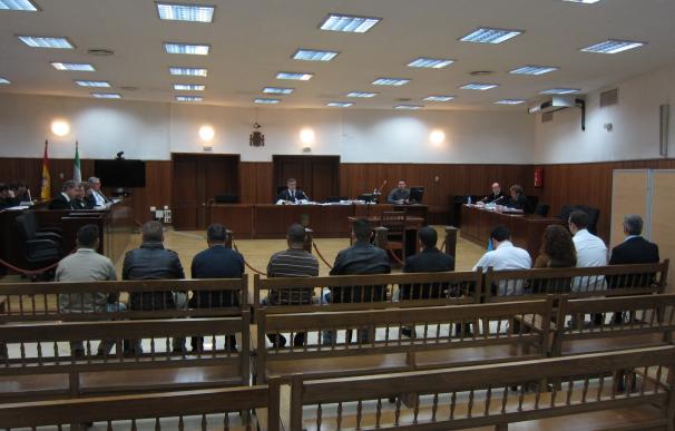El juez vuelve a absolver al policía de Puente Genil acusado de tener sexo con una menor