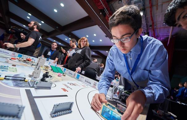 El Cabildo de Tenerife organiza cinco talleres de robótica para jóvenes