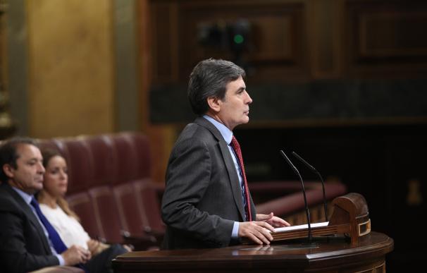 El PSOE no comenta la petición de absolución de Chaves al Supremo por los ERE, pero defiende su honorabilidad
