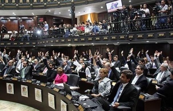 El parlamento venezolano denuncia el "asalto" de la Guardia Nacional al Hemiciclo