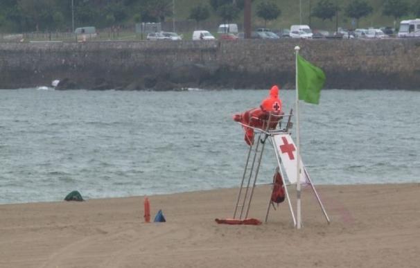 La bandera roja ondea este sábado en las playas vizcaínas de La Arena, Barinatxe, Arriatera-Atxabiribil, Bakio y Ogella