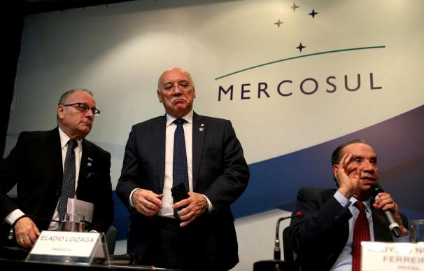 Mercosur aplica "cláusula democrática" y suspende indefinidamente a Venezuela