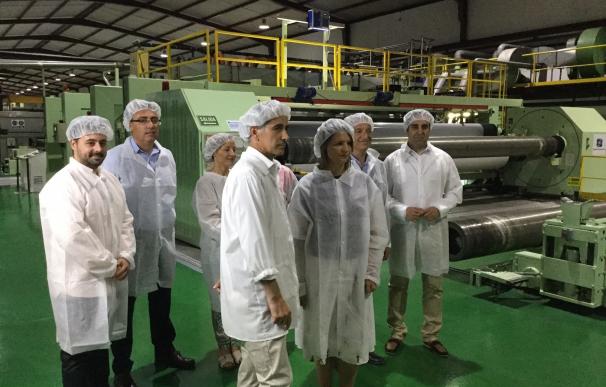 La Junta entrega 273.195 euros a Taghleef Industries para reforzar la fabricación de film para laminación