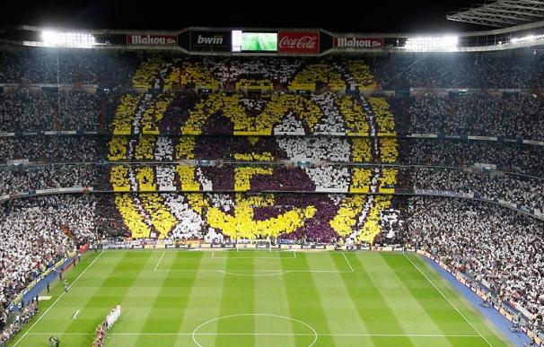 Mosaico en el Bernabéu antes de un Real Madrid - Barcelona