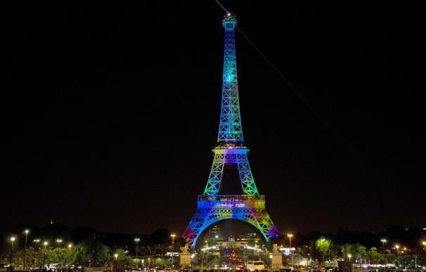 París se iluminará en 2016 con energía 100% renovable