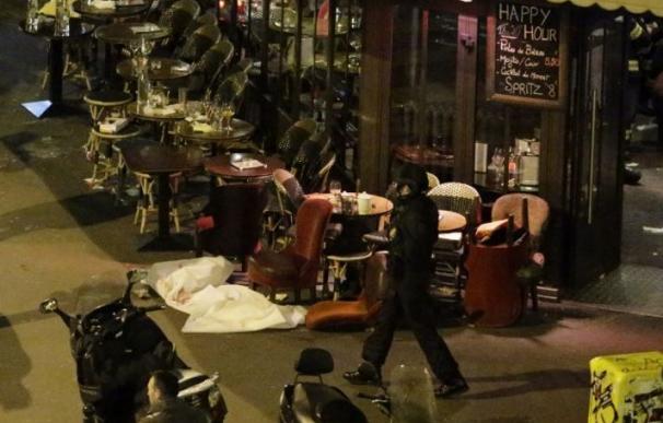 El tiroteo en una pizzeria deja cinco muertos