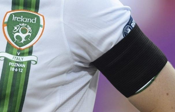 La UEFA decreta el uso de brazaletes negros y pide un minuto de silencio por las víctimas de París