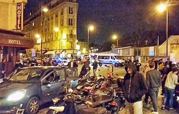 Varios muertos y heridos en un tiroteo y sendas explosiones en París