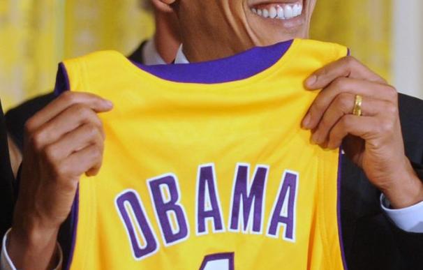 Obama homenajea a los Lakers y agradece a Gasol sus donaciones para Haití