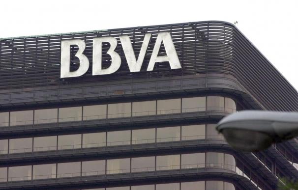 El BBVA negocia con Crédit Agricole la compra de su filial en Uruguay