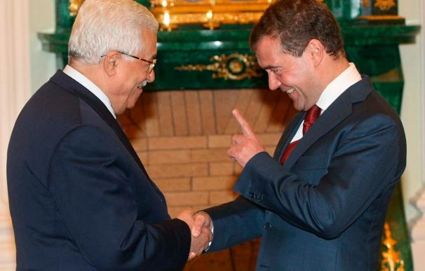 Medvédev y Abás celebran consultas sobre las vías para el diálogo palestino-israelí