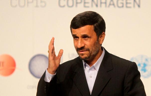 Ahmadineyad llega a Tayikistán para promover la cooperación energética y militar