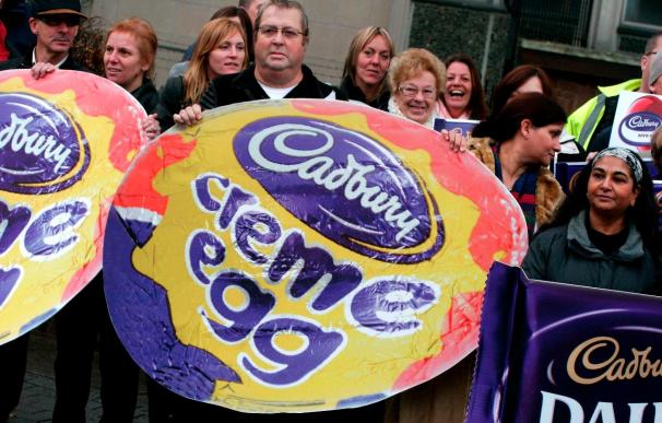 Kraft confirma que "finaliza" los términos de su oferta por Cadbury