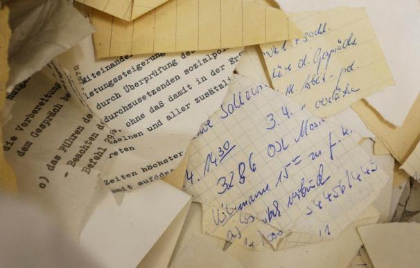 Miles de sacos con documentos despedazados recuerdan el asalto popular a la Stasi