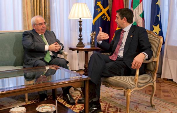 Euskadi y Asturias colaborarán en el impulso económico de la Cornisa Cantábrica