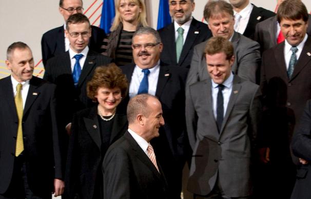 Los ministros europeos buscan fórmulas de financiación para las interconexiones