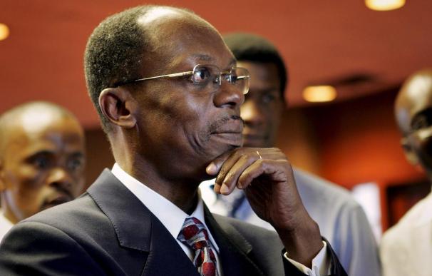 El ex presidente Aristide quiere regresar a Haití para ayudar en la reconstrucción