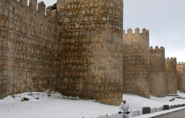 Aparecen los primeros restos del Alcázar de Ávila junto al lienzo sur de la muralla