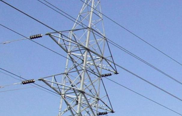 La demanda eléctrica crece en enero un 0,2 por ciento tras dieciséis meses a la baja
