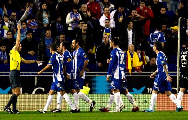 El Espanyol a alejarse del descenso y los vascos a defender su clasificación