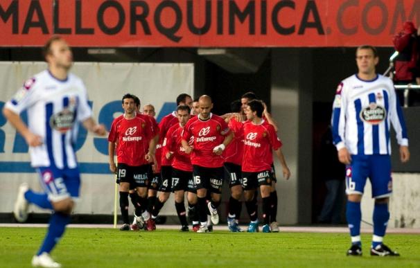 2-0. El Mallorca arrebata al Dépor la plaza en la Liga de Campeones