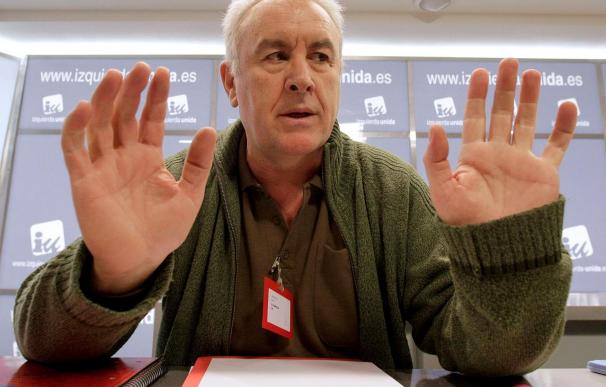 Un líder español de izquierda se reúne en Cuba con funcionarios del Partido Comunista