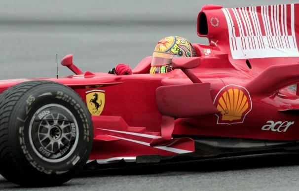 Rossi inició su prueba con el Ferrari de 2008 con una salida del trazado
