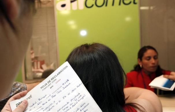 La embajada de Ecuador y la unión de consumidores aúnan esfuerzos sobre Air Comet