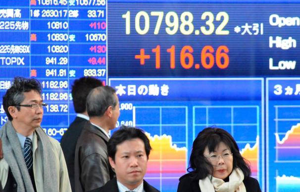 El índice Nikkei baja 109,46 puntos,el uno por ciento, hasta 10.872,64 puntos