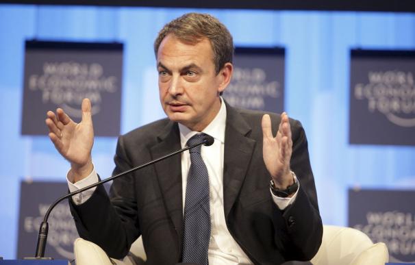 Zapatero dice en Davos que España es un país cumplidor y que reducirá su déficit