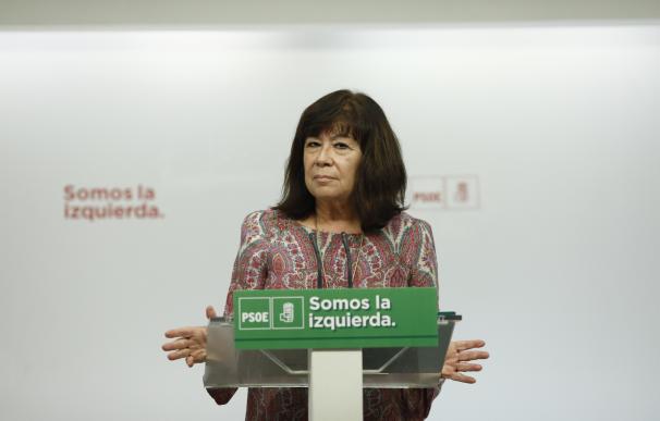 El PSOE pide a los catalanes que no participen en el "simulacro" de referéndum para "no legitimar" una nueva frustración