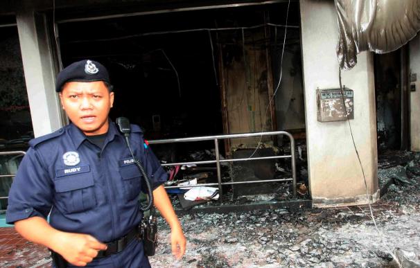 Atacan con una bomba incendiaria la cuarta iglesia cristiana en Malasia