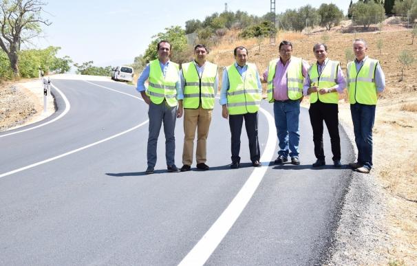 La Junta realiza mejoras en tres carreteras del entorno de la Axarquía con una inversión de 227.000 euros