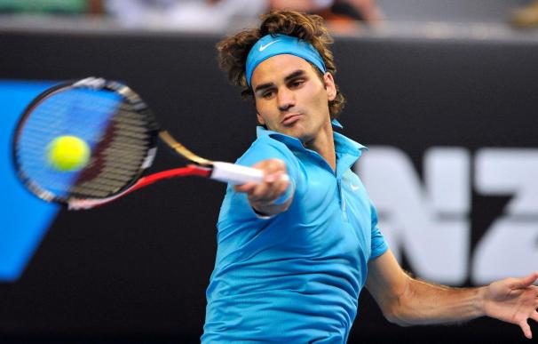 Roger Federer resuelve sin dudas ante el rumano Hanescu en el Abierto de Australia