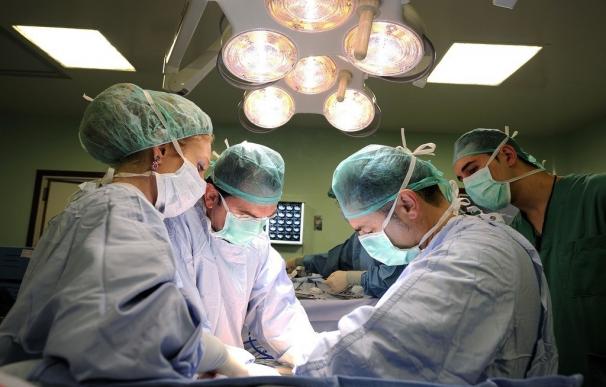 La cirugía de tórax asistida por vídeo reduce el trauma quirúrgico y el dolor en el tratamiento de cáncer de pulmón