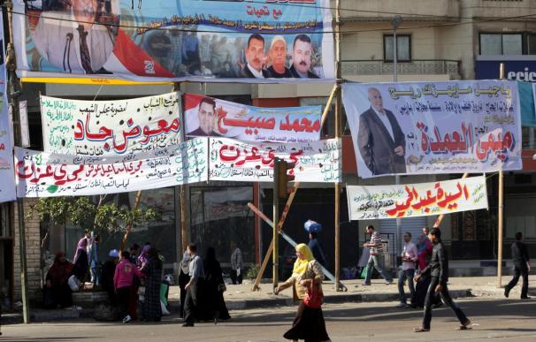 Egipto celebra elecciones parlamentarias en medio de denuncias de violencia y fraude