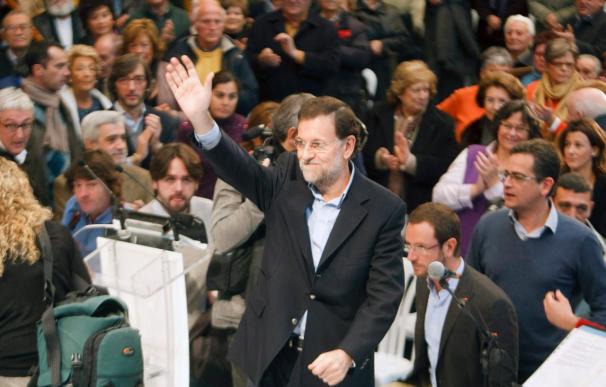Rajoy afirma que ninguna franquicia de ETA puede estar en comicios mientras esté ETA