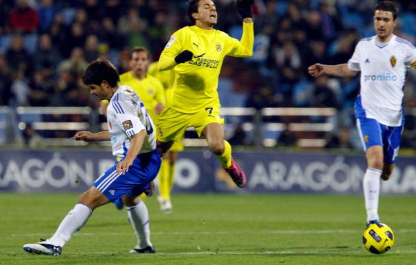0-3. El Villarreal continúa a la estela de Madrid y Barcelona con un fácil triunfo en Zaragoza