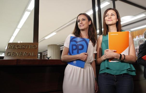 El PP insiste en pedir al PSOE que no abra "ahora" el debate sobre la reforma de la Constitución