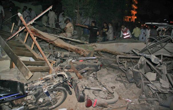 Al menos 25 muertos en un atentado en la ciudad paquistaní de Karachi