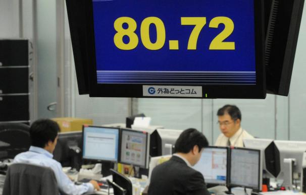 El Nikkei gana 30,94 puntos, el 0,31 por ciento, hasta los 9.861,46 puntos