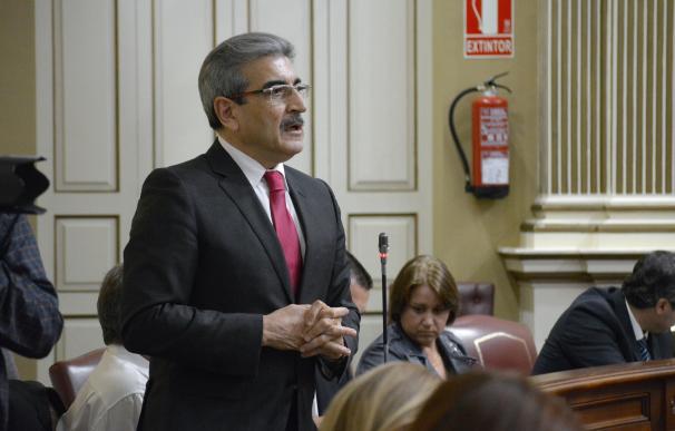 Román Rodríguez (NC) avisa al PP de que si no gestiona Hacienda será una "comparsa" en el Gobierno canario