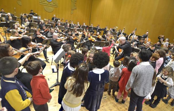 La Real Filharmonía de Galicia celebra este viernes un concierto para apoyar a niños con heteroplasia ósea progresiva