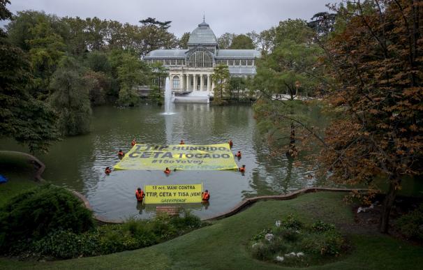 Greenpeace convoca a los ciudadanos a manifestar su rechazo al CETA, TTIP y TISA el sábado a las 12.00 horas en Madrid