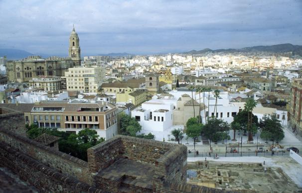 El turismo extrahotelero en Málaga sube un 172% en el primer cuatrimestre y supera los 57.000 viajeros